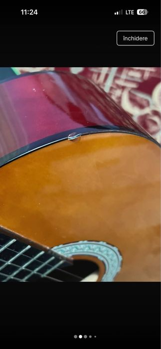 Chitară acustică