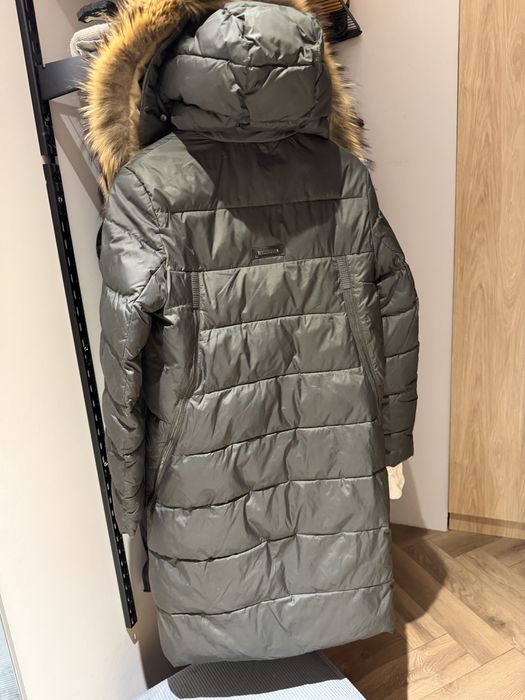 Продам зимнюю куртку