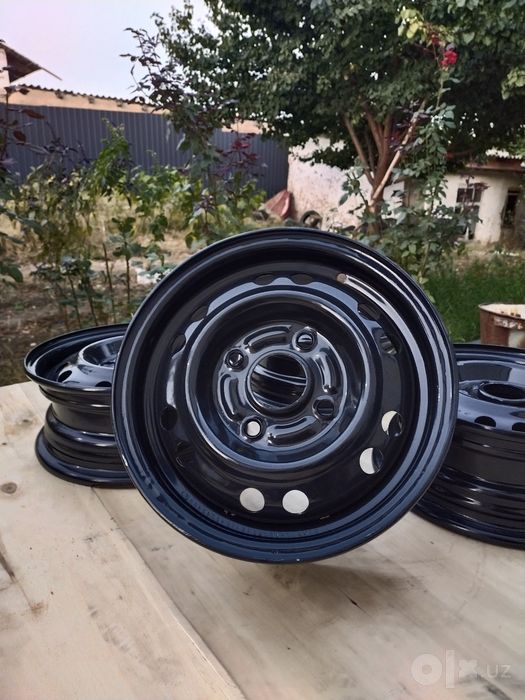 Matiz 13 qoqon diska sotiladi