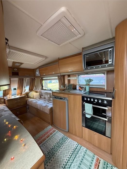 Rulota Swift Challenger 480 (2009) – RAR, dotări premium, disponibilă