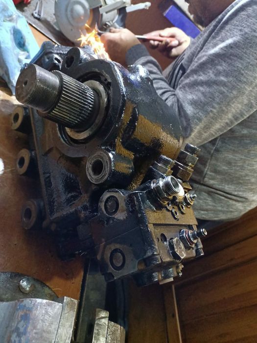 Reparati casete directie camioane