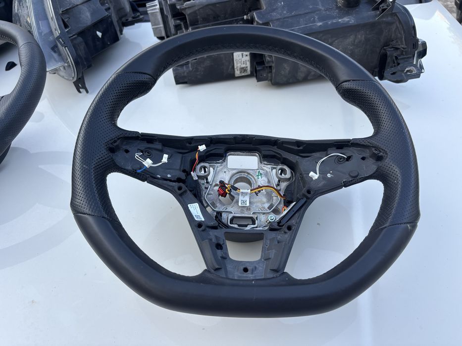 Волан VW Golf 8 T-Roc