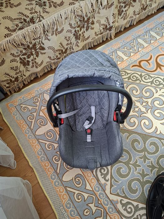 Коляска 3 в 1. Коляска + автокресло