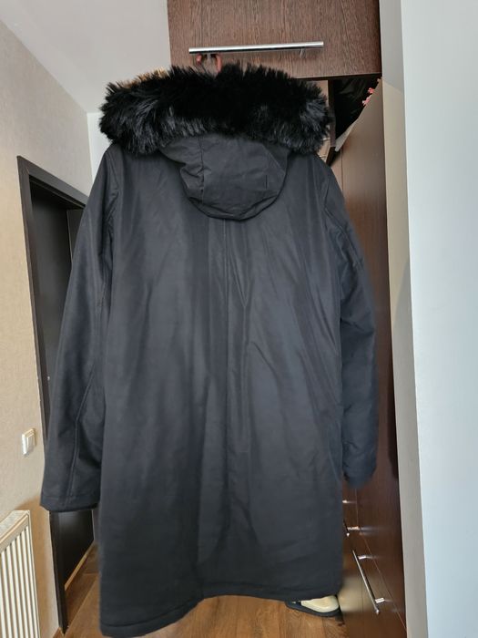 Vând parka Zara barbati