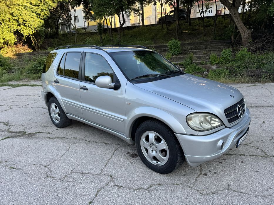 Mercedes   ML270