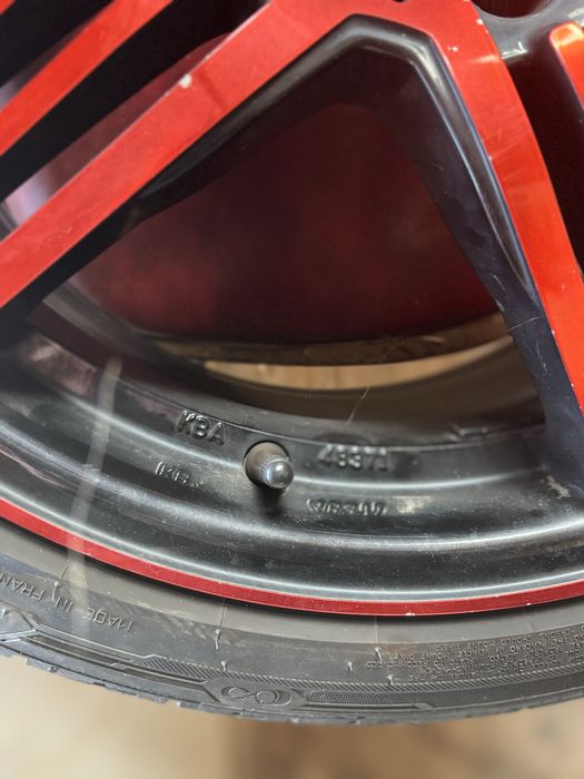 Алуминиеви джанти 18 с гуми 225/40 R18