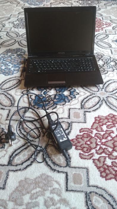 Nootbuk asus sotiladi