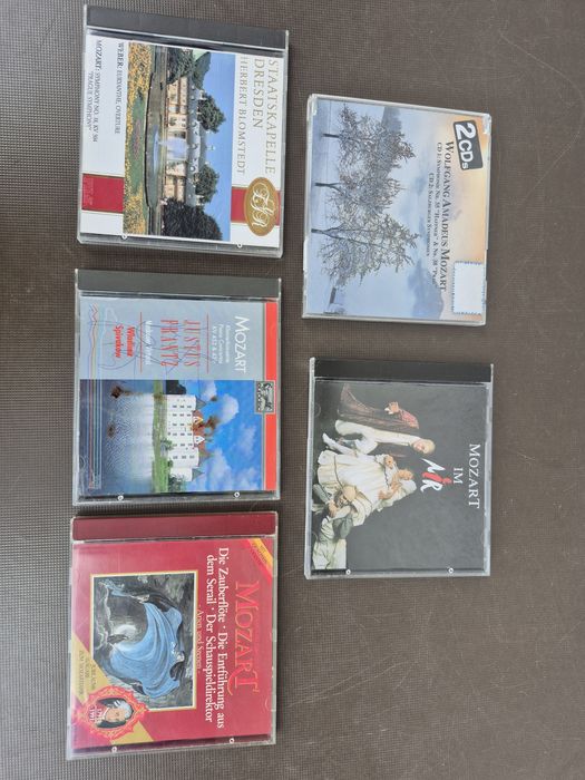 Vand 30 CD muzică clasică mixta de colectie