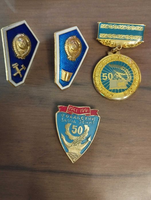 Значки РАЗНЫЕ, Казахстан, СССР, знаки
