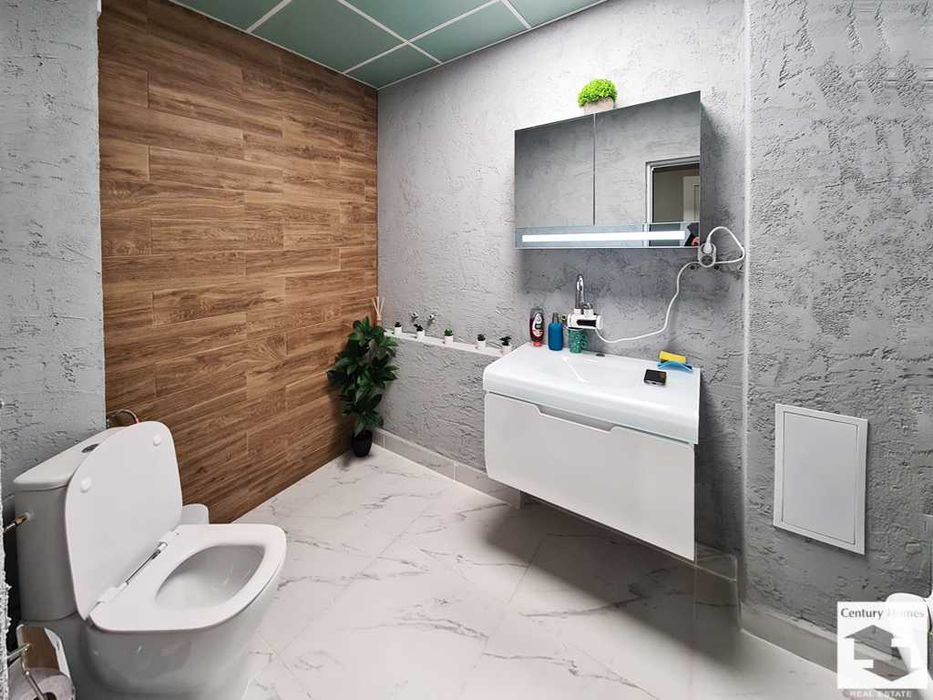 111363 Магазин/офис за продажба в кв. Кольо Фичето, гр. В. Търново