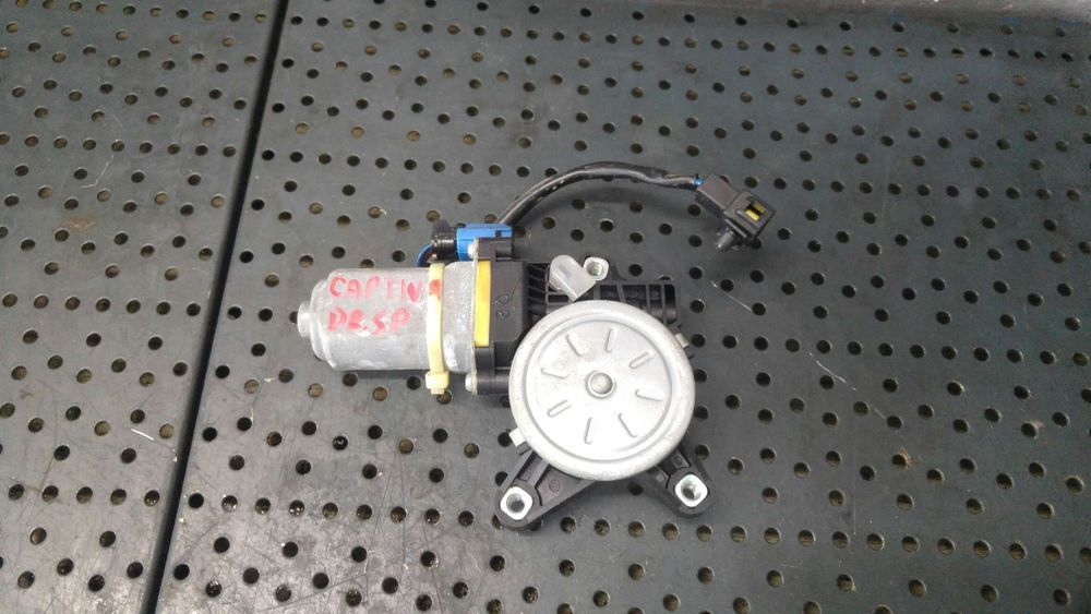 Motoras macara dreapta spate chevrolet captiva c100 c140