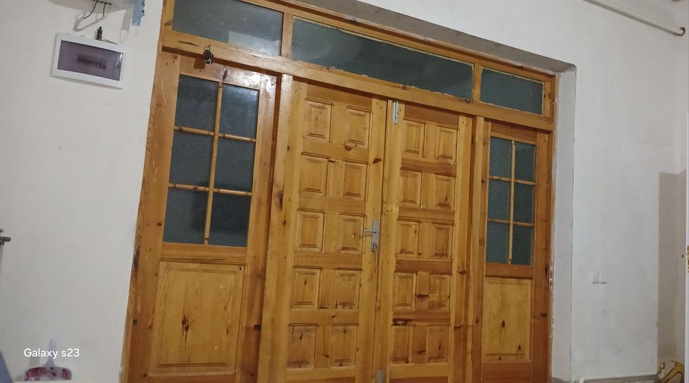 Дарвоза сотлади тахта