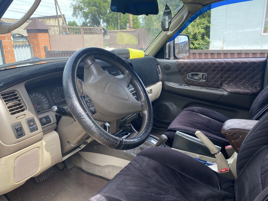 Mitsubishi Montero Sport