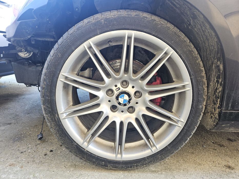 Jante bmw e90 e91 e 92 e93 pe  19 .