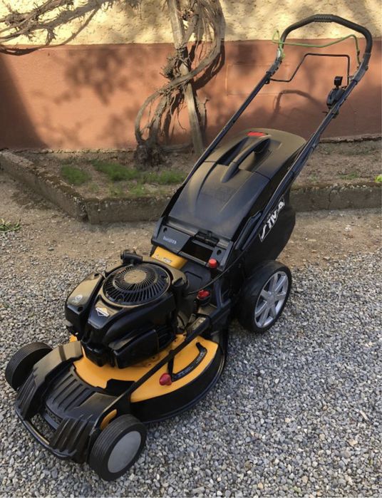 Masina de tuns iarba Briggs Stratton Stiga