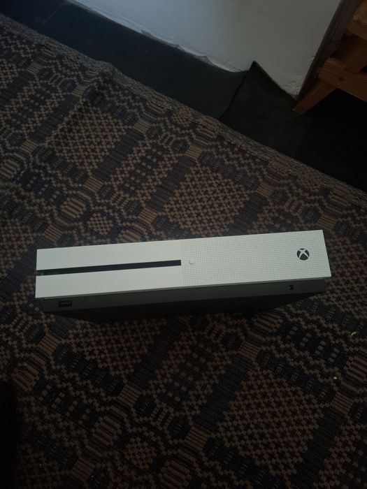 Vand xBox one S de 1T