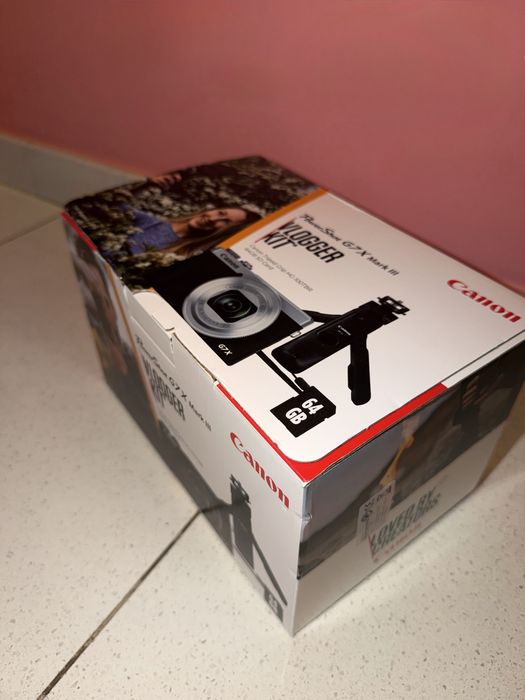 Canon PowerShot G7 X Mark III Vlog Kit + 64GB