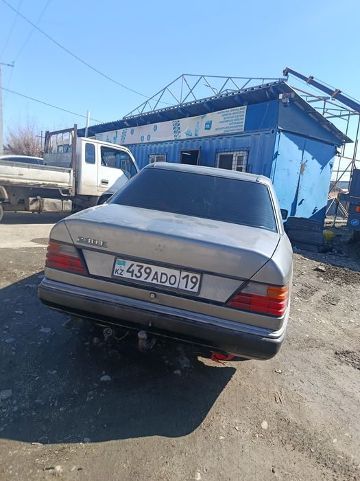 Мерседес бенс е230