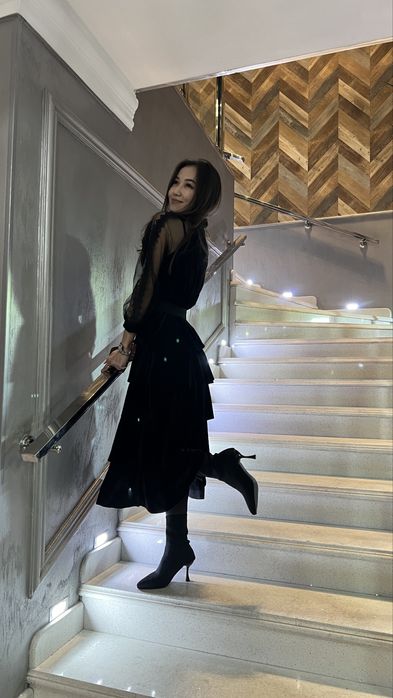 Продам платье 5000 тг