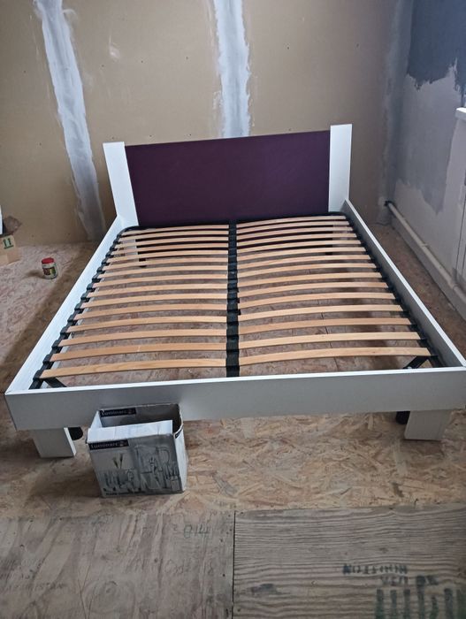 Спальный гарнитур,гостевой мебель