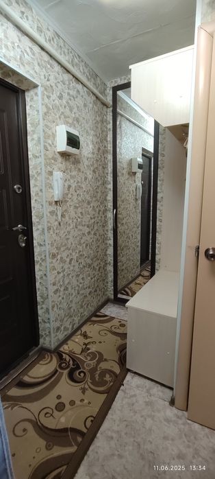 Продам 1 комнатную  квартиру