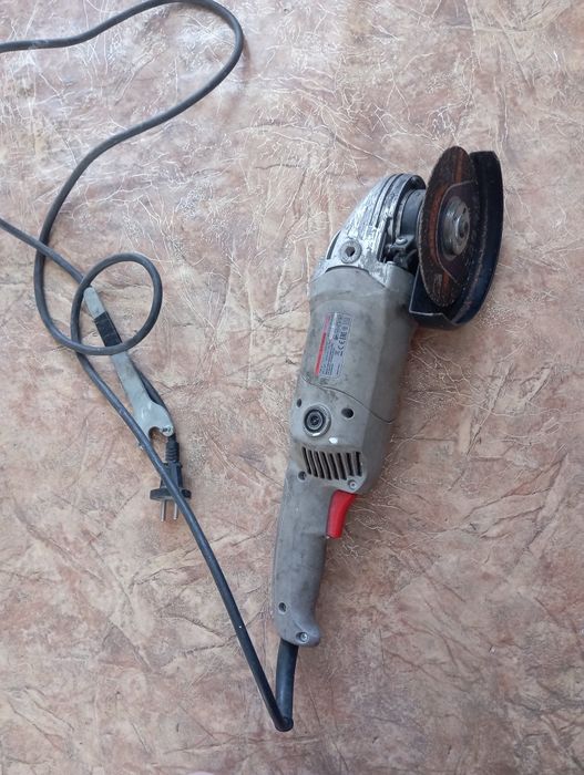 Продаю Болгарка на 150