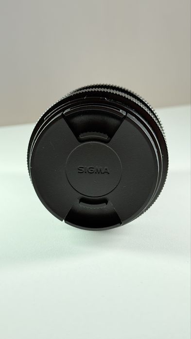 Продам Sigma 35mm f/2 DG DN | Sony E
