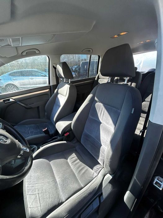 Plafoniera Volkswagen Touran 2011 M1