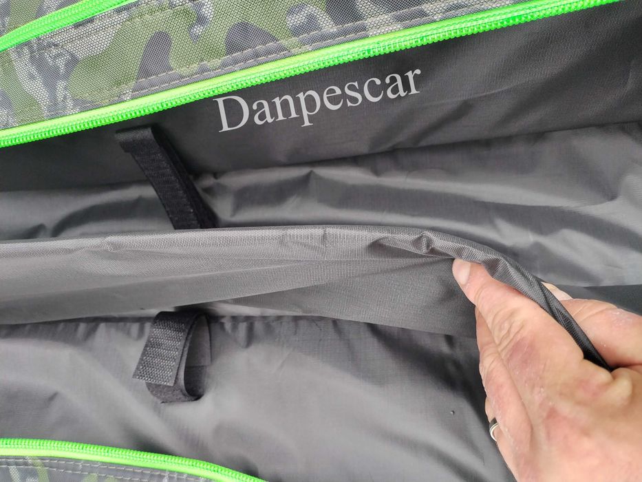 Geanta HUSA PROFL rigida pentru 2 SAU 3 lansete cu mulinete  135cm