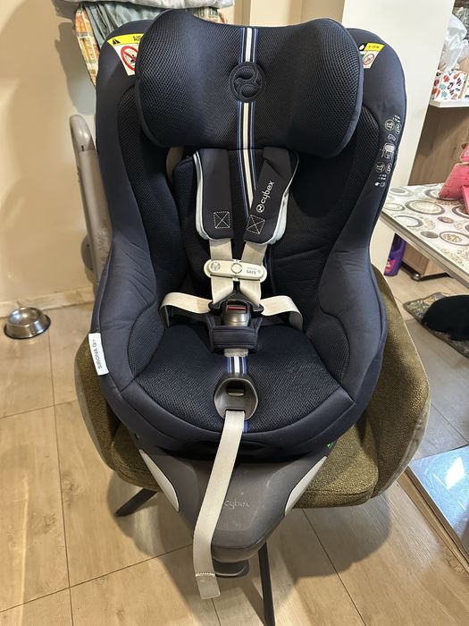 Cybex Sirona G i -size и клипс за колани Sensor save
