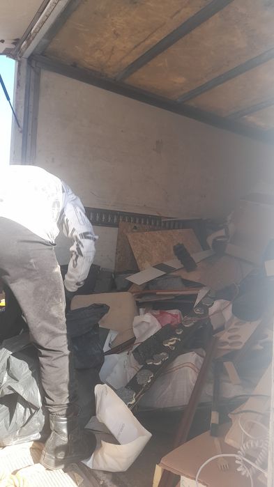 Debarasare în tot Bucureștiul în toate sectoarele sunați firma autoriz