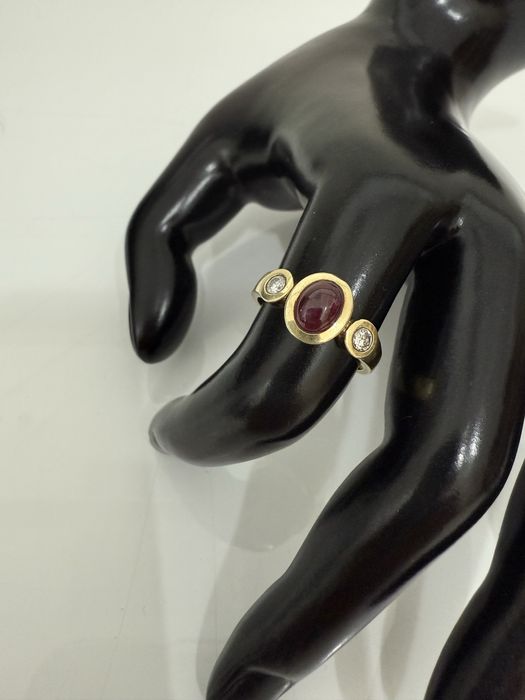 Inel cu diamante si rubine aur 14k