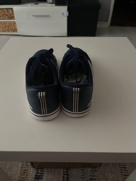 Маратонки Adidas 41.5