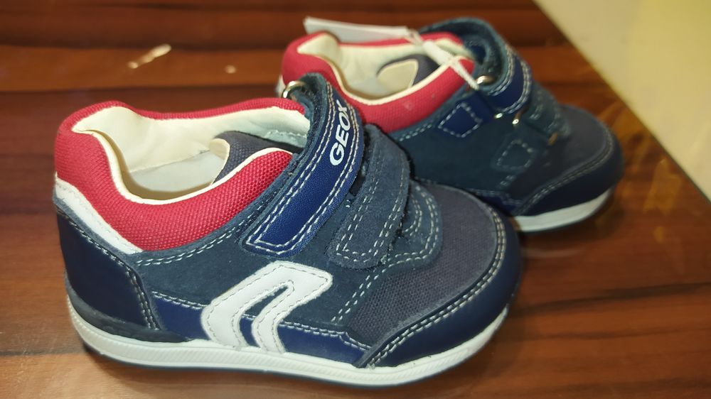 Кроссовки Geox для малышей