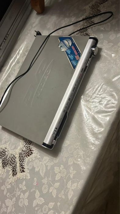 Продается DVD проигрыватель