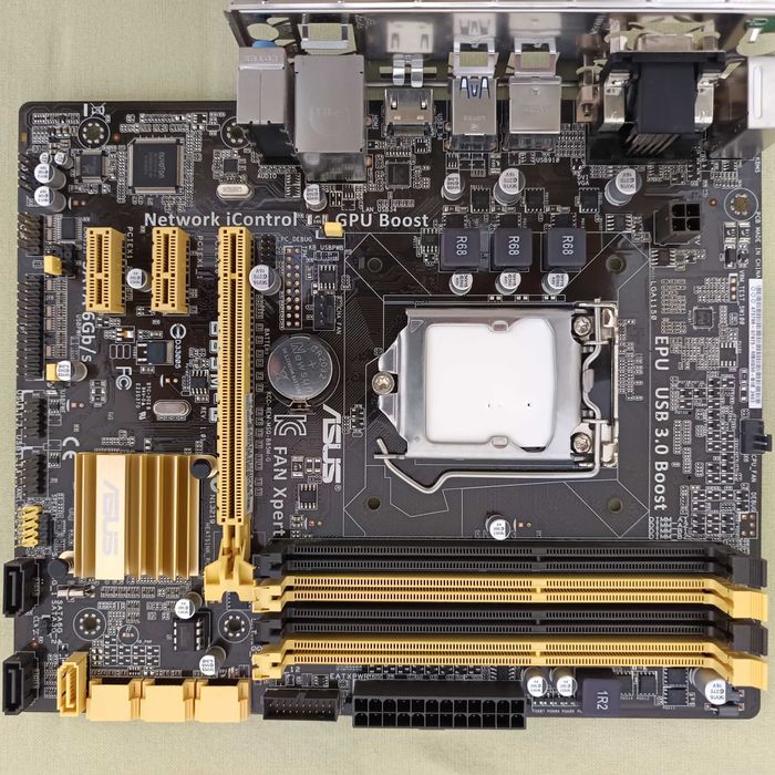 Placa de baza Gaming Asus B85M-G generatia 4 soket 1150