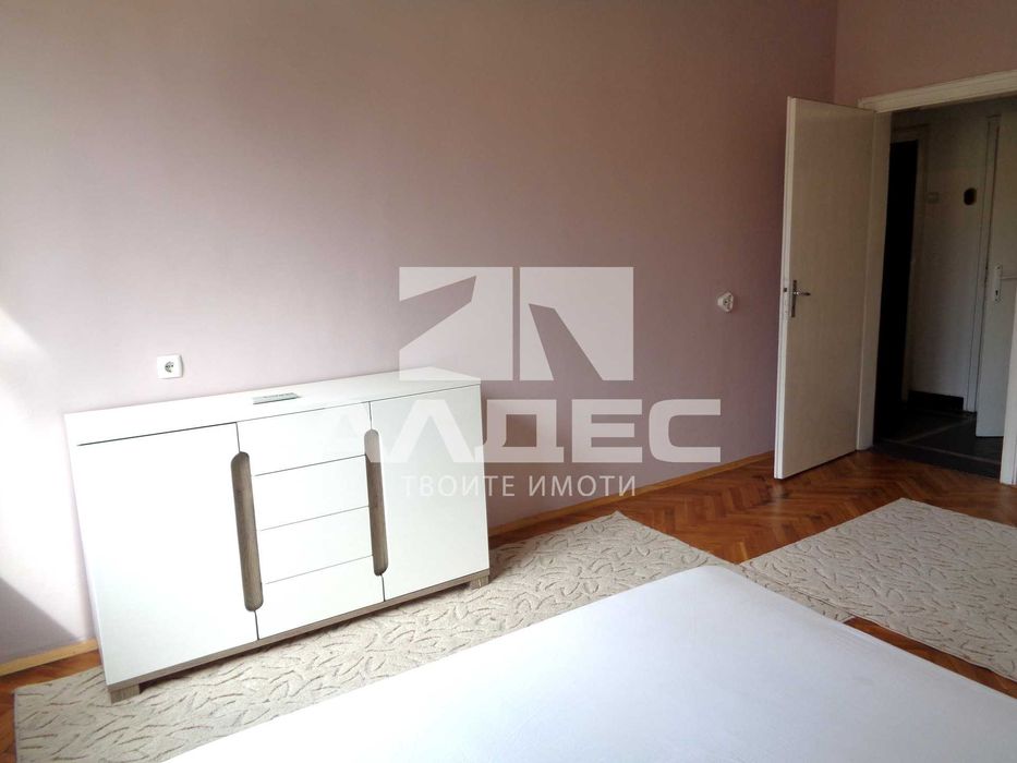 Дава се под наем Двустаен апартамент в София, Център - 95 кв.м за 1196.97 € - Снимка #9