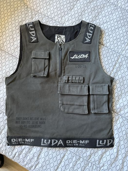 Luda бронежилетка.