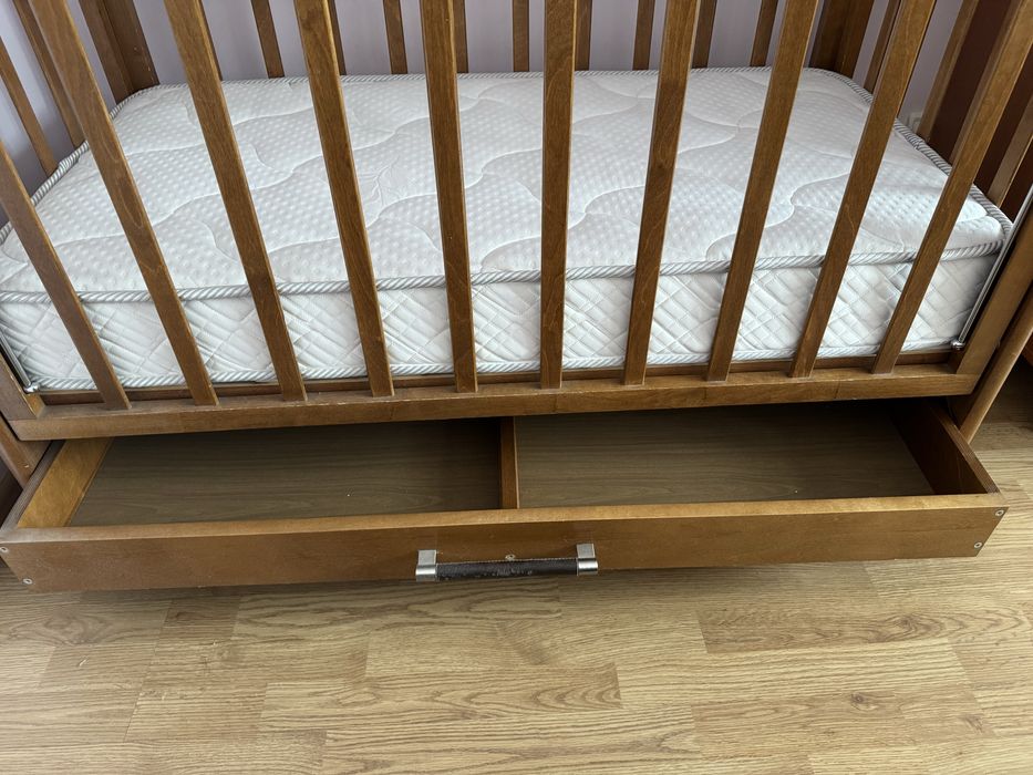 Продается детский кровать до 3х л