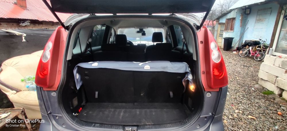 De vanzare Mazda5 motor2.0