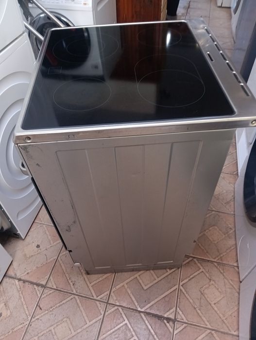 Иноксова свободно стояща печка с керамичен плот Asko 2години гаранция!