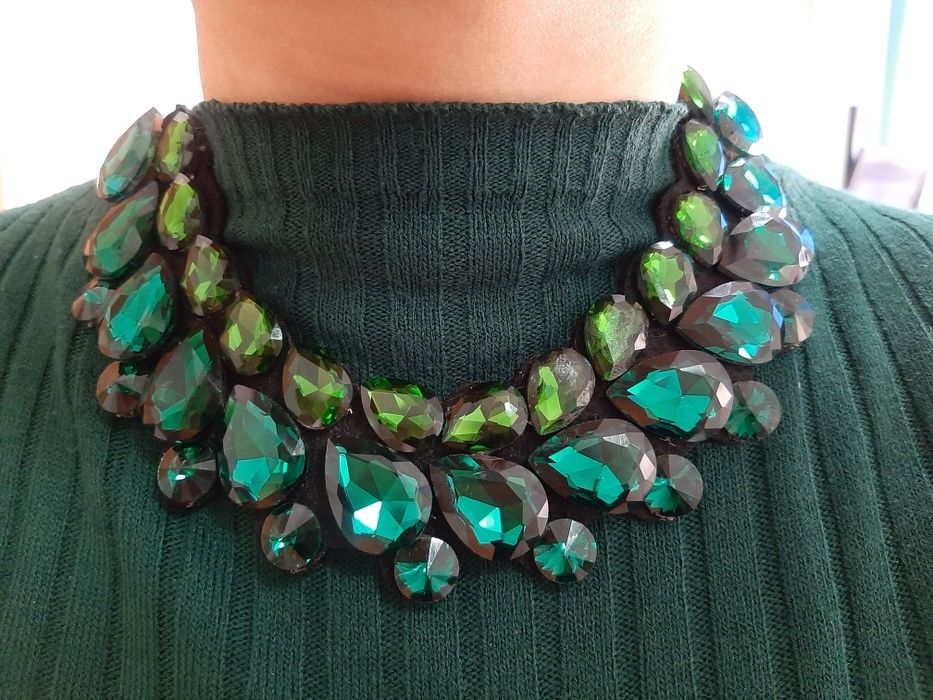 Продам украшение- воротник