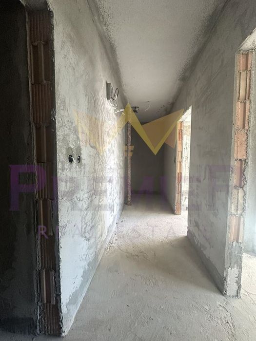 Продава се Офис в Варна, Изгрев - 90 кв.м за 1223 €/кв.м - Снимка #5