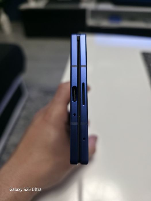 Galaxy Z Fold 7 като нов