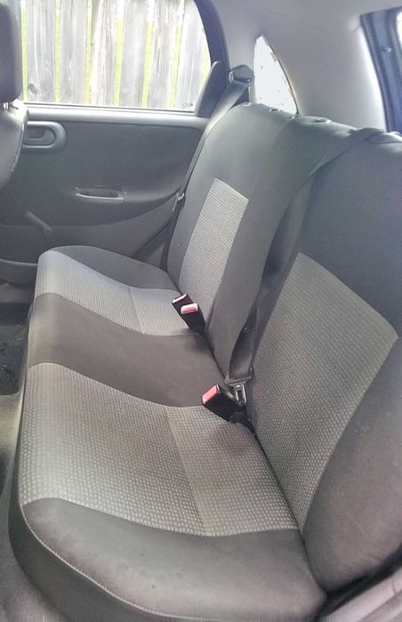 Opel Corsa C 1.0, Euro 4, 2005, 4 usi, AC, fara rugina functional benz