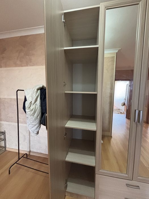 Шифоньер в отличном состоянии