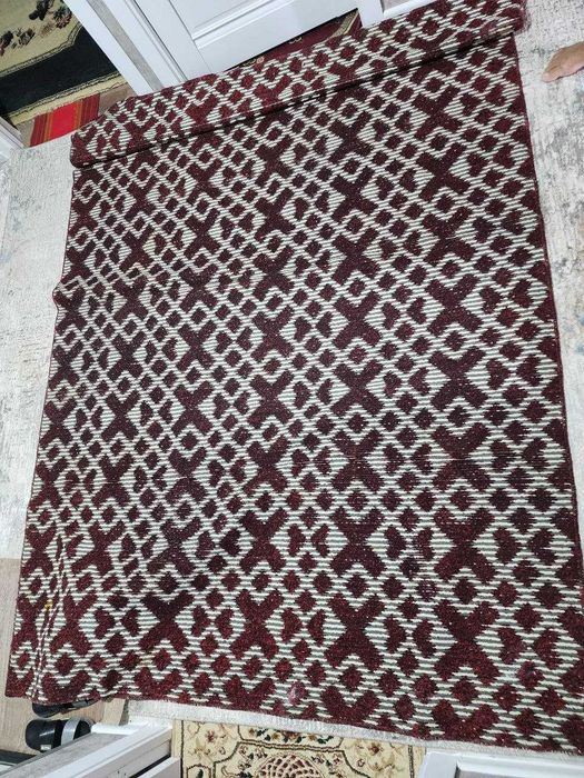 Фойдаланишда бўлган,холати жуда яхши 2 дона Палас .