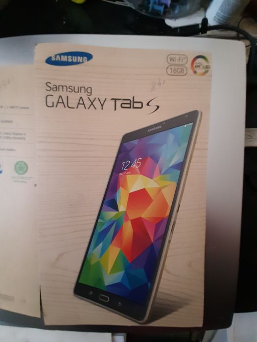 Tablet САМСУНГ SM T700 с облекло, 8,4"