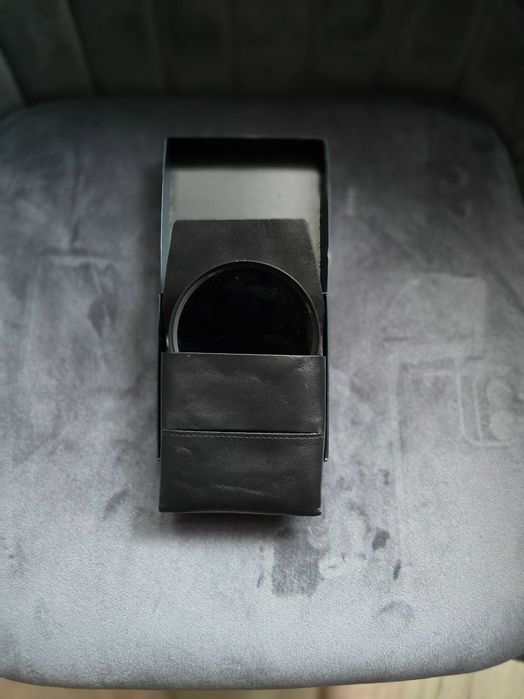 Продавам поляризационен филтър от висок клас B+W  MRC 77mm