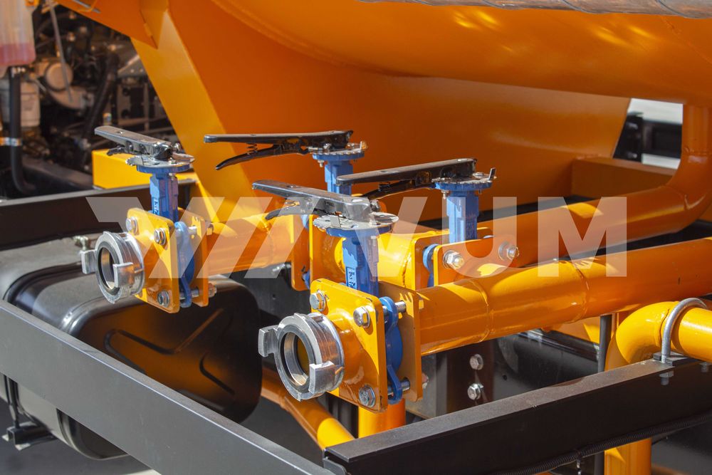 Поливомоечная машина FAW Tiger V (6 м³)